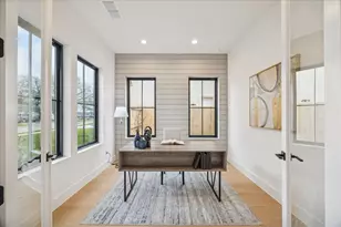 1811 Du Barry Ln, Houston, TX 77018 - Photo 7