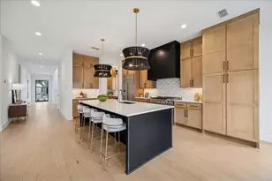 1811 Du Barry Ln, Houston, TX 77018 - Photo 1