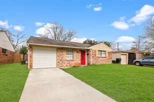 3910 Heatherbrook Dr, Houston, TX 77045 - Photo 1