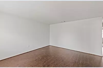 3910 Heatherbrook Drive, Houston, TX 77045 - Photo 5