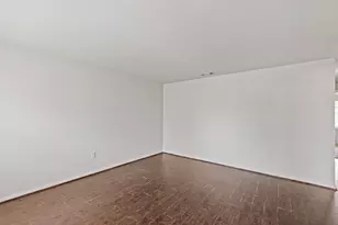 3910 Heatherbrook Dr, Houston, TX 77045 - Photo 5