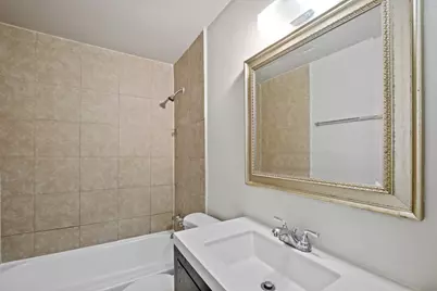 3910 Heatherbrook Drive, Houston, TX 77045 - Photo 9