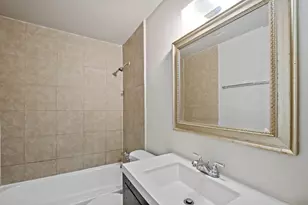 3910 Heatherbrook Dr, Houston, TX 77045 - Photo 9