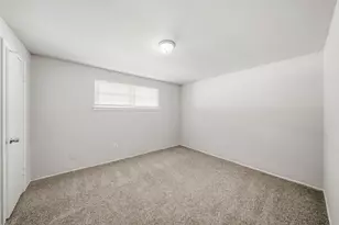3910 Heatherbrook Dr, Houston, TX 77045 - Photo 7
