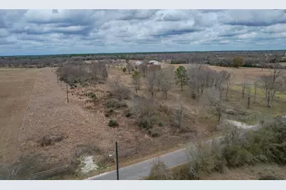 32186 Howell Road, Waller, TX 77484 - Photo 9