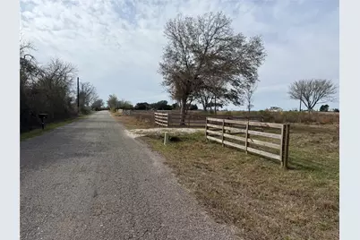 32186 Howell Road, Waller, TX 77484 - Photo 7