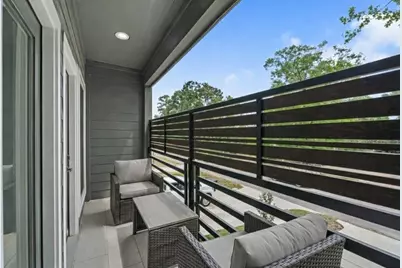 7709 Willow Street, Houston, TX 77088 - Photo 9