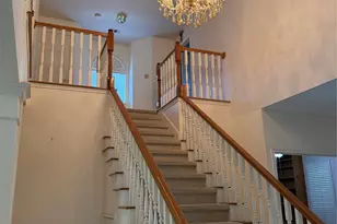 3739 Elkins Rd, Sugar Land, TX 77479 - Photo 9
