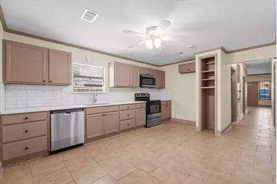 619 Dula Street, Alvin, TX 77511 - Photo 5