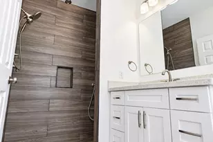 2505 11th St, Hempstead, TX 77445 - Photo 19