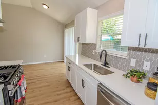 9127 Autumnsong Dr, Houston, TX 77064 - Photo 3