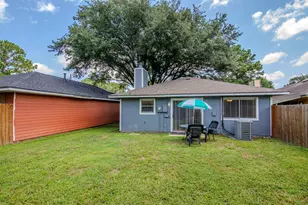 9127 Autumnsong Dr, Houston, TX 77064 - Photo 21