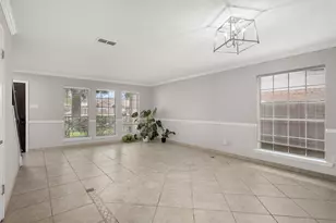 602 Oak Briar Dr, Kemah, TX 77565 - Photo 3
