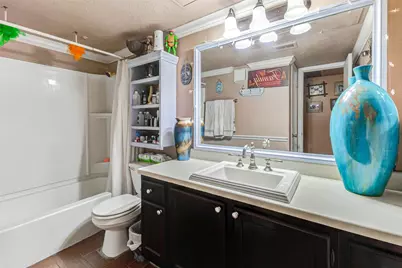 7313 Gulf Freeway #1011, Houston, TX 77017 - Photo 9