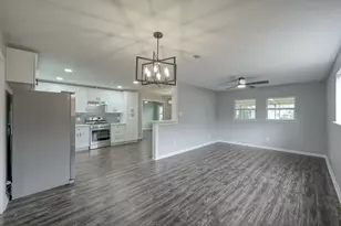 513 Barkley St, Houston, TX 77022 - Photo 37