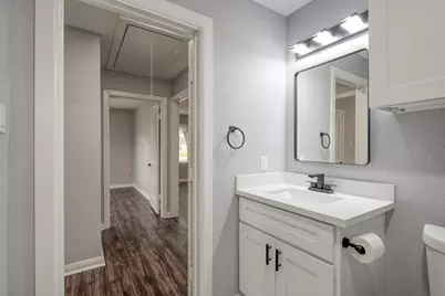 513 Barkley Street, Houston, TX 77022 - Photo 15