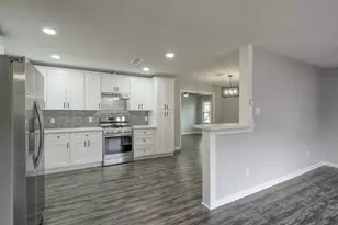 513 Barkley St, Houston, TX 77022 - Photo 35