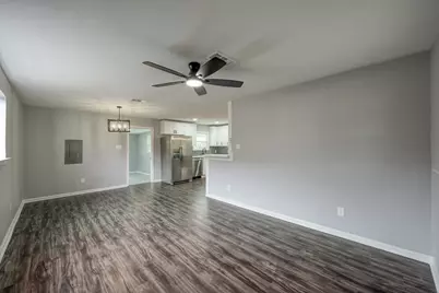 513 Barkley Street, Houston, TX 77022 - Photo 39
