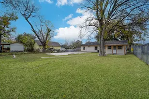 513 Barkley St, Houston, TX 77022 - Photo 45