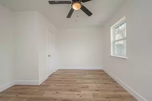 4726 Pease St, Houston, TX 77023 - Photo 27