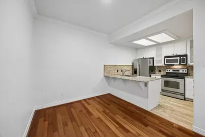 11711 Memorial Drive #515, Houston, TX 77024 - Photo 5