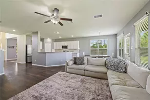 363 Century Oaks Ln, La Marque, TX 77568 - Photo 11