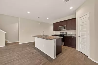 1614 Chase Anchor Court, Richmond, TX 77469 - Photo 11
