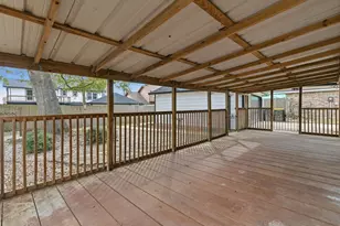 5 Devonshire Dr, Conroe, TX 77304 - Photo 31