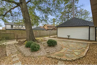 5 Devonshire Drive, Conroe, TX 77304 - Photo 35