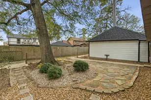 5 Devonshire Dr, Conroe, TX 77304 - Photo 35