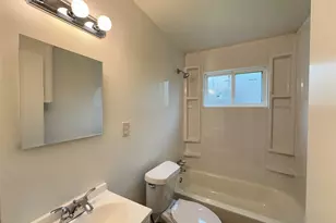 8010 Roswell St, Houston, TX 77022 - Photo 11