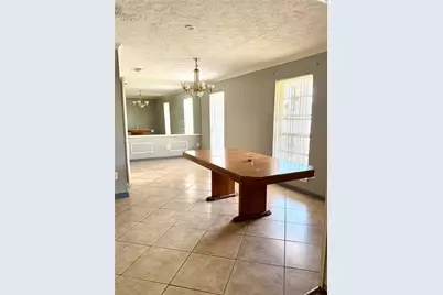 12615 Shannon Hills Drive, Houston, TX 77099 - Photo 7