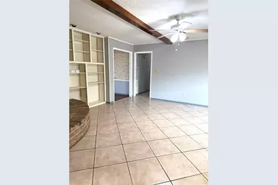 12615 Shannon Hills Drive, Houston, TX 77099 - Photo 11