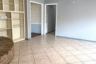 12615 Shannon Hills Dr, Houston, TX 77099 - Photo 9