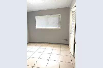 12615 Shannon Hills Drive, Houston, TX 77099 - Photo 23
