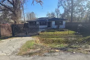 9254 Haddick St, Houston, TX 77028 - Photo 19