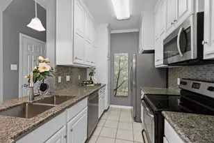 2212 Hopkins St, Houston, TX 77006 - Photo 7