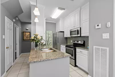 2212 Hopkins Street #2212, Houston, TX 77006 - Photo 5