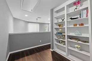 2212 Hopkins St, Houston, TX 77006 - Photo 19