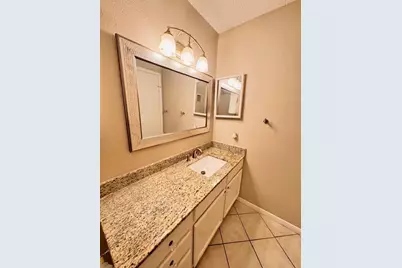 2750 Holly Hall Street #1604, Houston, TX 77054 - Photo 15