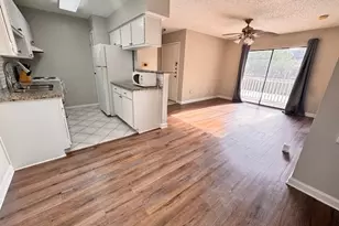 2750 Holly Hall St, Houston, TX 77054 - Photo 9
