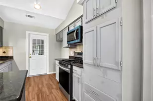 7823 Chasecreek Dr, Houston, TX 77489 - Photo 13