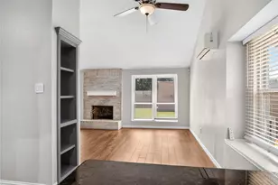 7823 Chasecreek Dr, Houston, TX 77489 - Photo 11