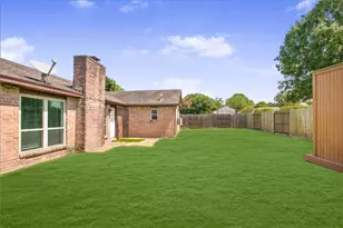 7823 Chasecreek Dr, Houston, TX 77489 - Photo 37