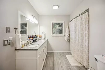 724 Aron Street, Baytown, TX 77520 - Photo 15