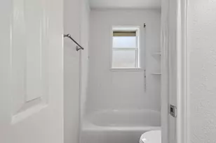 106 Wedgewood Ave, Hitchcock, TX 77563 - Photo 21