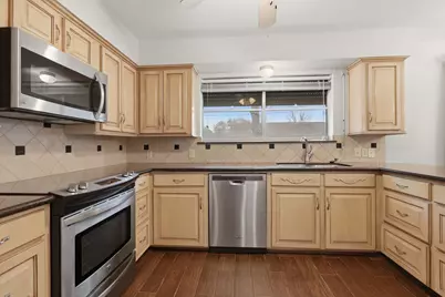 106 Wedgewood Avenue, Hitchcock, TX 77563 - Photo 9