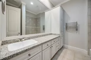 33 N Creekside Ct, Houston, TX 77055 - Photo 27