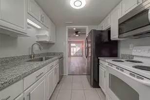 12829 Briarwest Cir, Houston, TX 77077 - Photo 21