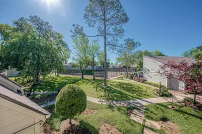 12829 Briarwest Circle, Houston, TX 77077 - Photo 37